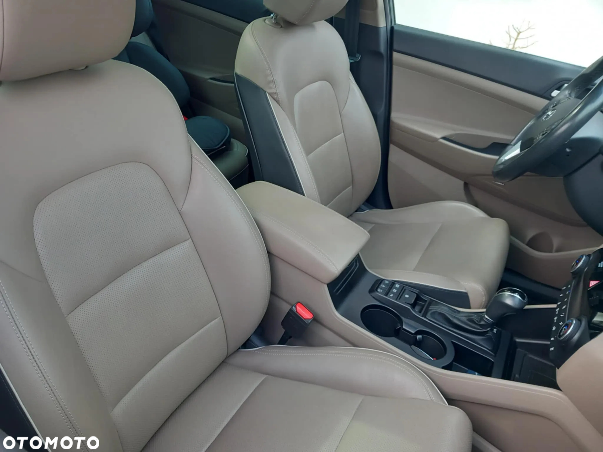 Hyundai Tucson 1.6 T-GDi Premium 4WD DCT - 30