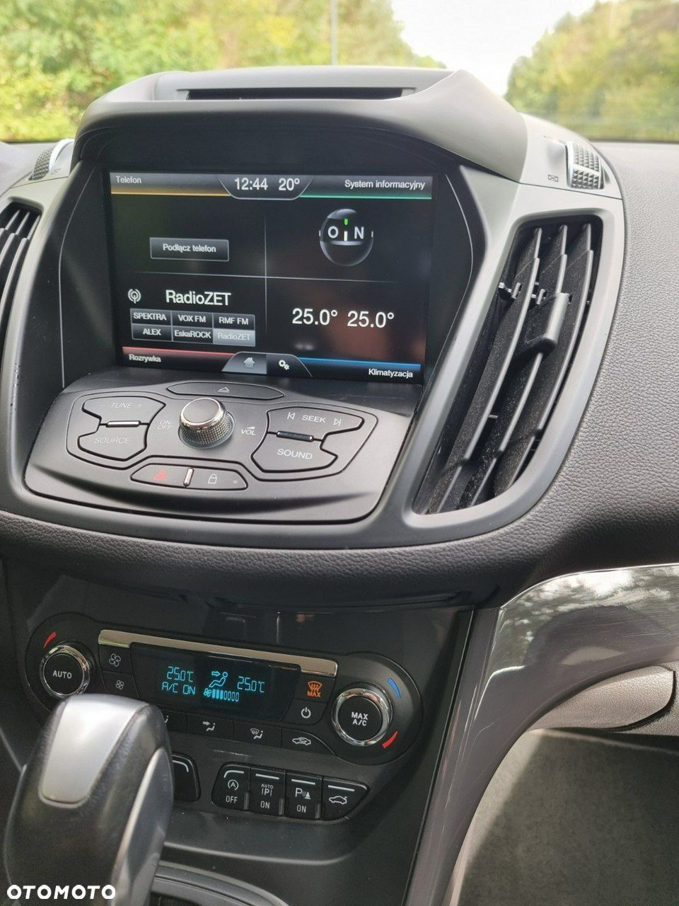Ford Kuga - 22