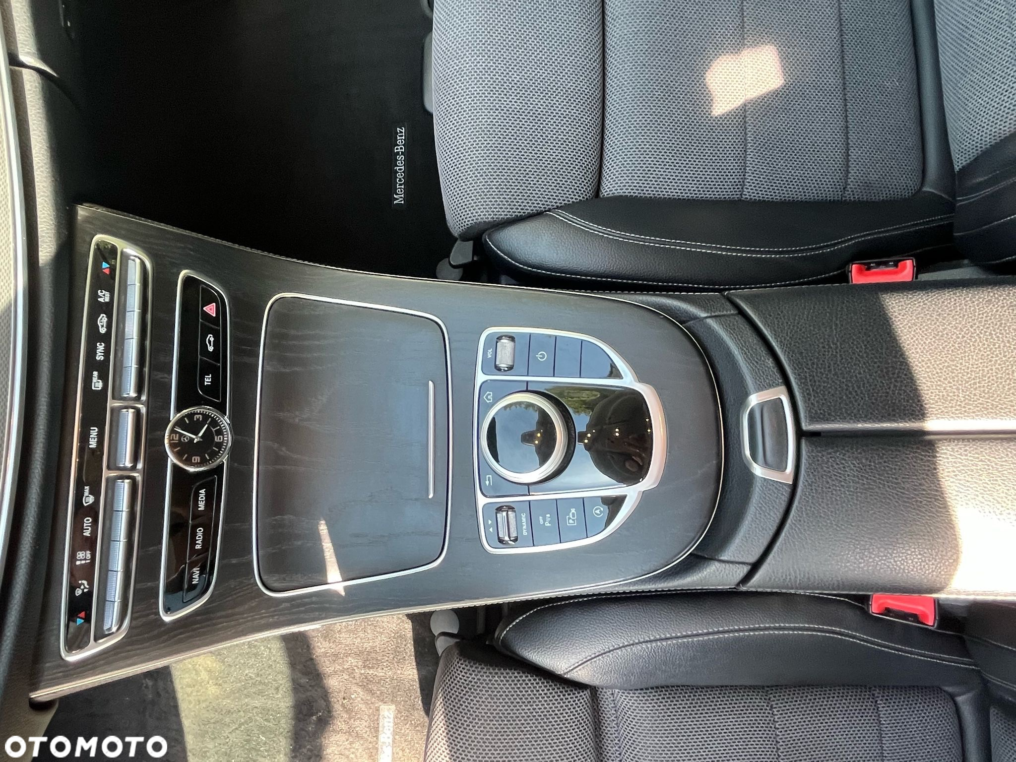 Mercedes-Benz Klasa E 220 d 9G-TRONIC AMG Line - 20