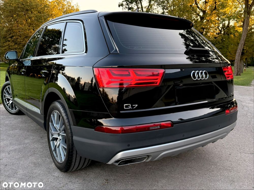 Audi Q7 - 7