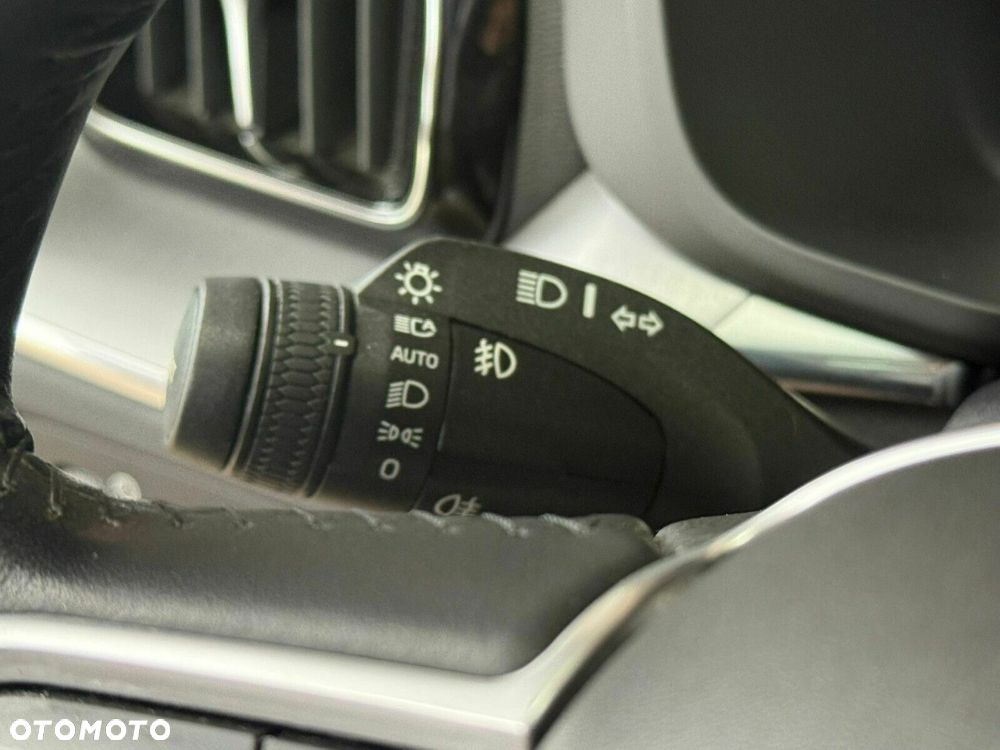 Volvo XC 60 - 21