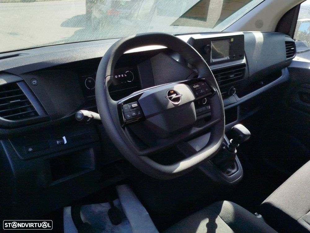 Opel Vivaro Outro - 8
