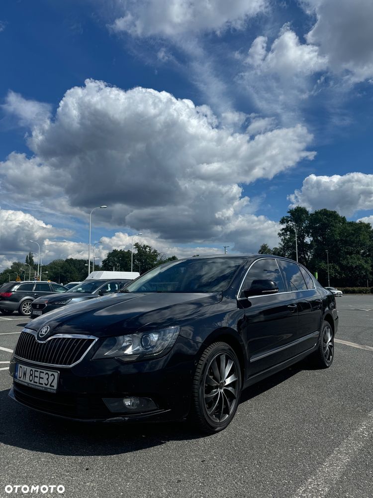 Skoda Superb 2.0 TDI Ambition Outdoor DSG - 2