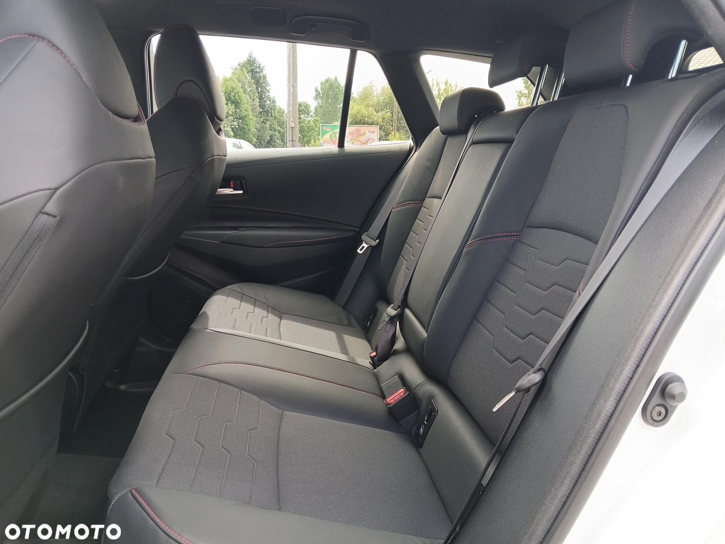Toyota Corolla 1.8 Hybrid GPF Executive - 14