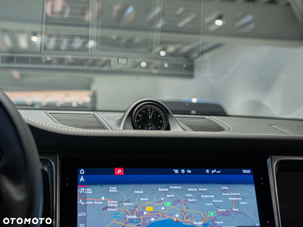 Porsche Macan Standard - 19