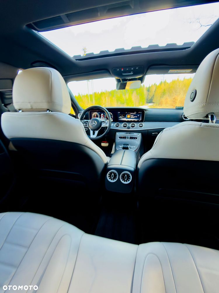 Mercedes-Benz CLS - 9