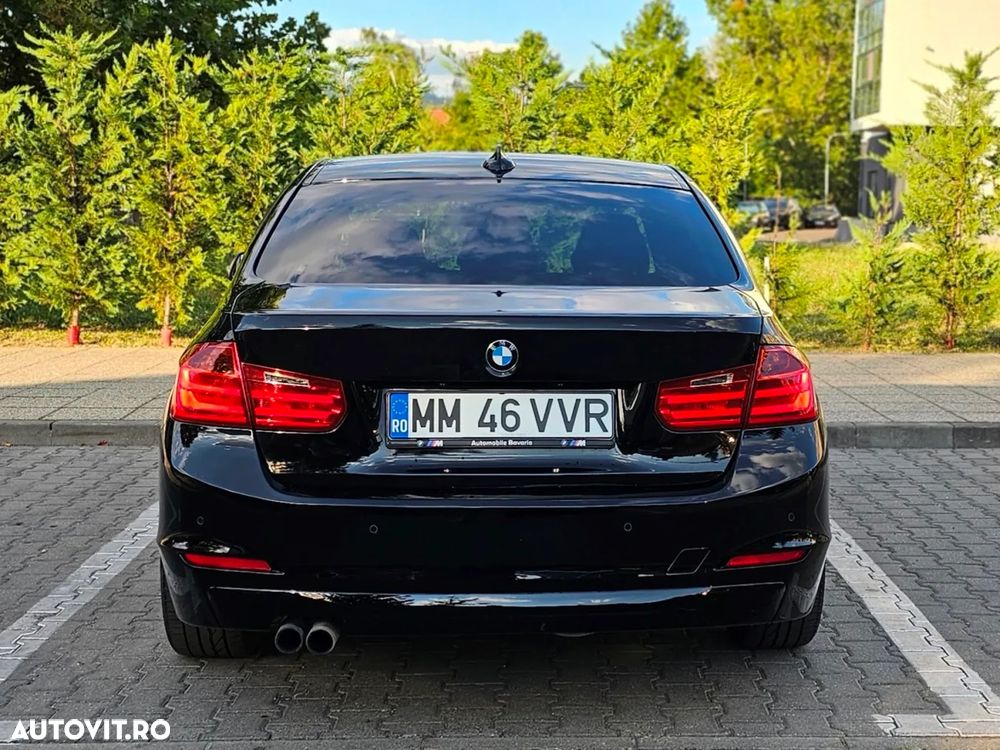 BMW Seria 3 328i xDrive - 22