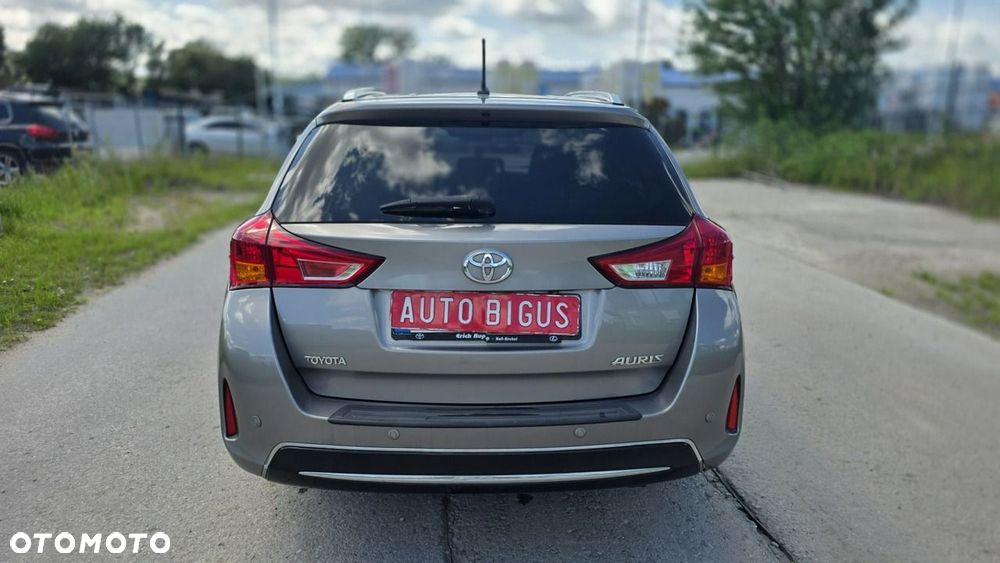 Toyota Auris - 8