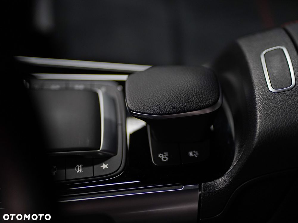 Mercedes-Benz GLB - 31