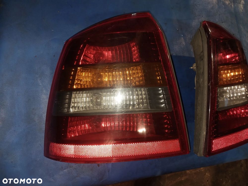 Opel Astra G 2 II lampy tył tylne HB Hatchback prawa lewa KOMPLET wkład oprawki - 2
