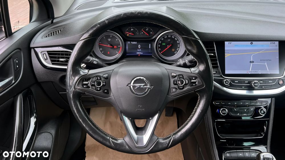 Opel Astra 1.6 CDTI Cosmo - 7