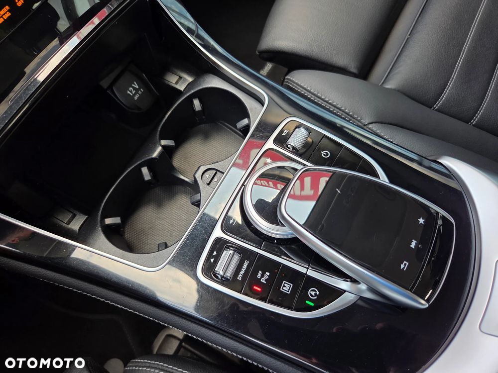 Mercedes-Benz GLC 250 4Matic 9G-TRONIC - 26