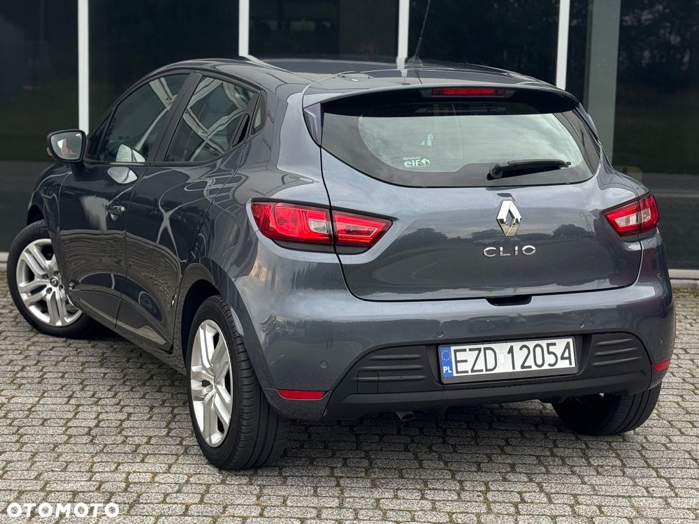 Renault Clio - 6