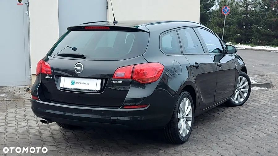 Opel Astra 1.4 Turbo 150 Jahre - 6