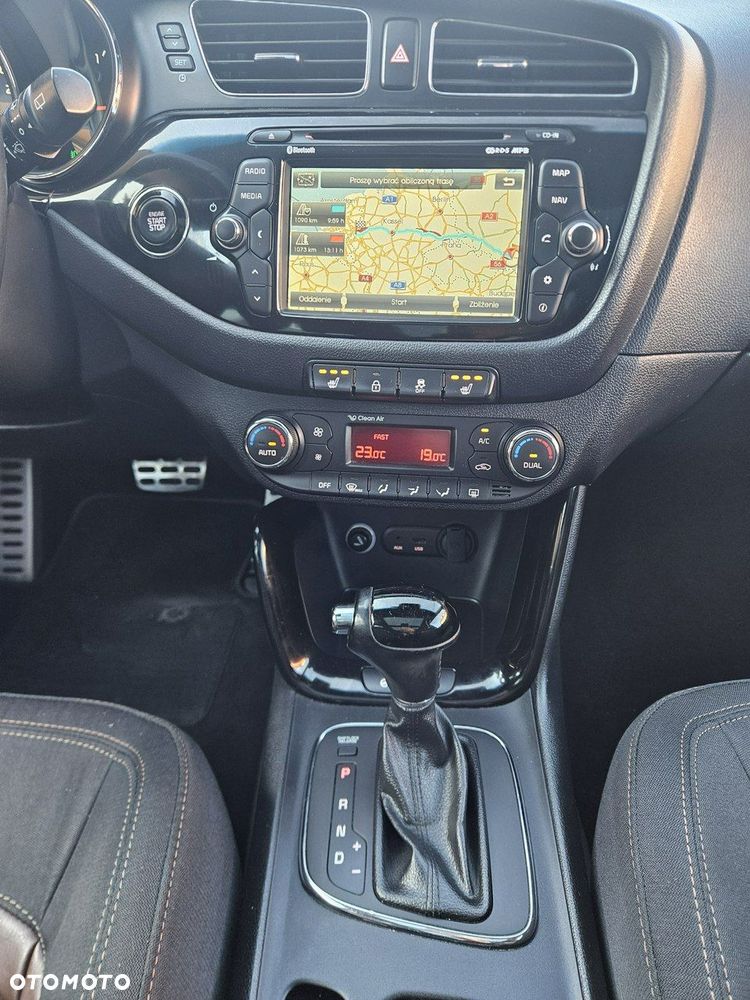 Kia Ceed 1.6 CRDi 128 Platinum Edition - 30