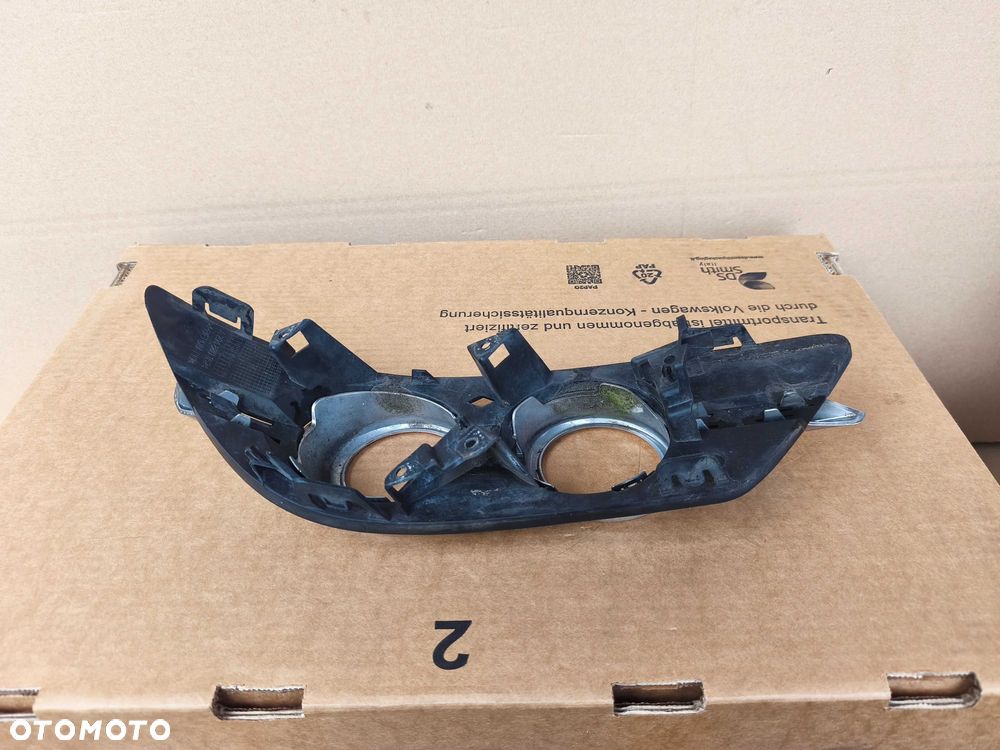 Mercedes W204 LIFT kratka zderzaka prawa przód chrom 204.880.3524 - 6