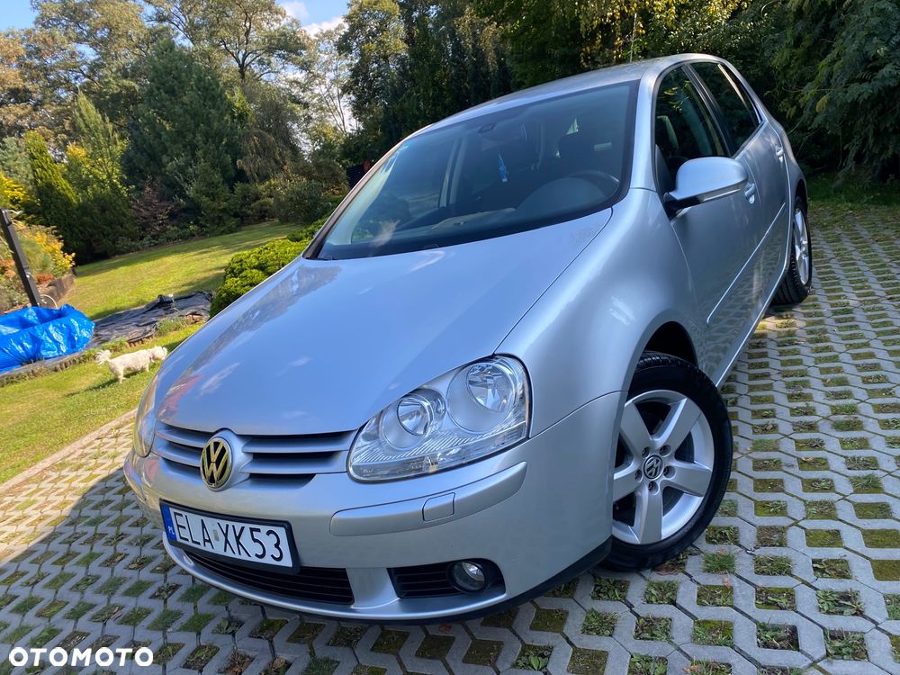 Volkswagen Golf - 1