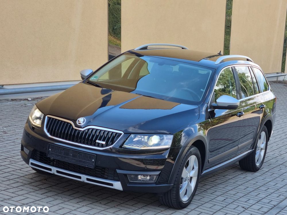 Skoda Octavia Combi 2.0 TDI (Green tec) 4x4 Scout - 9