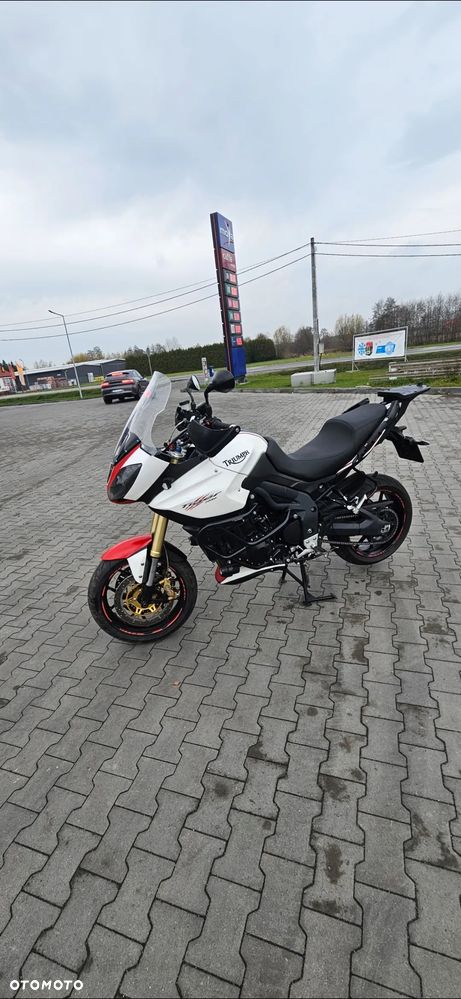 Triumph Tiger - 12