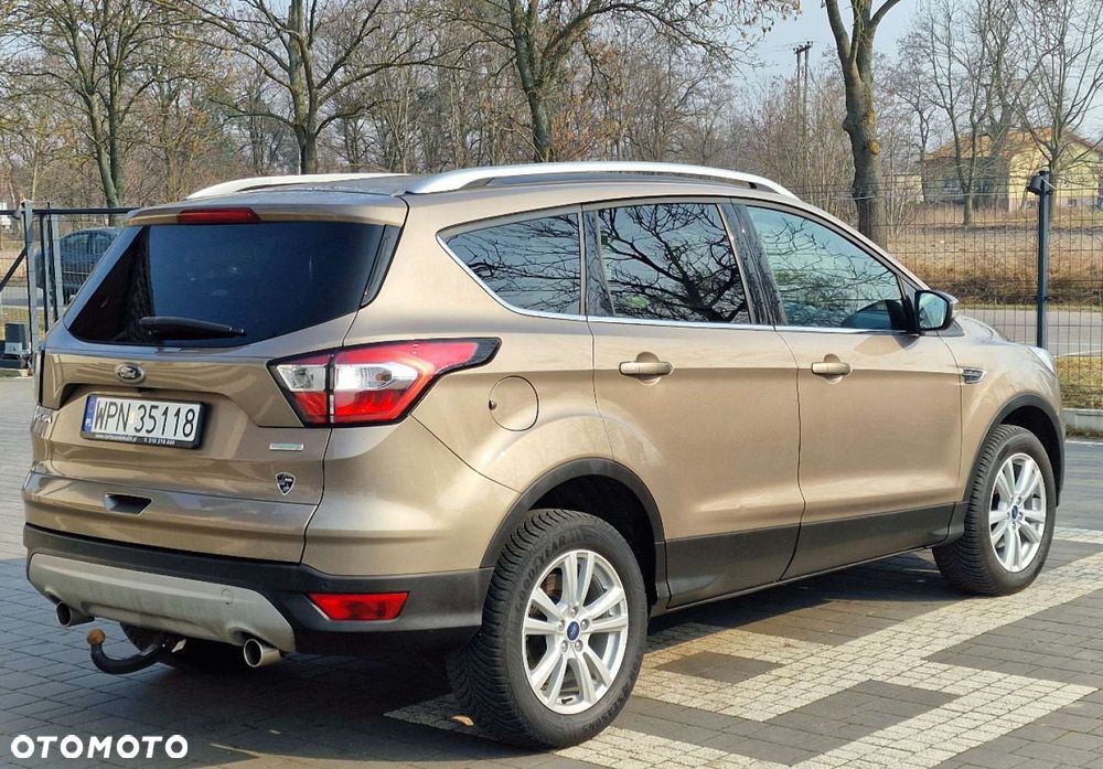 Ford Kuga - 4