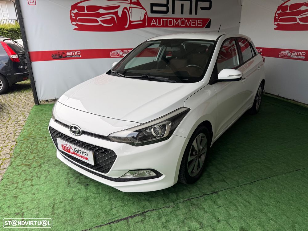 Hyundai i20 1.2 Blue LED - 3