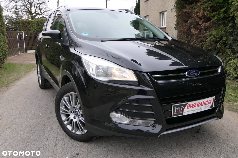 Ford Kuga 2.0 TDCi 2x4 Titanium - 12
