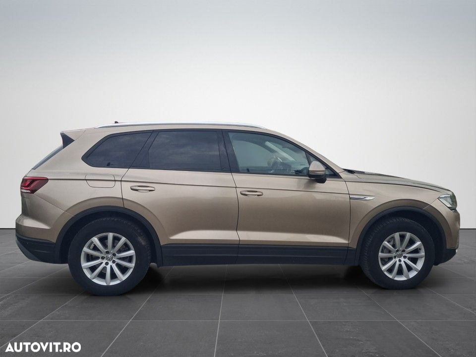 Volkswagen Touareg - 7