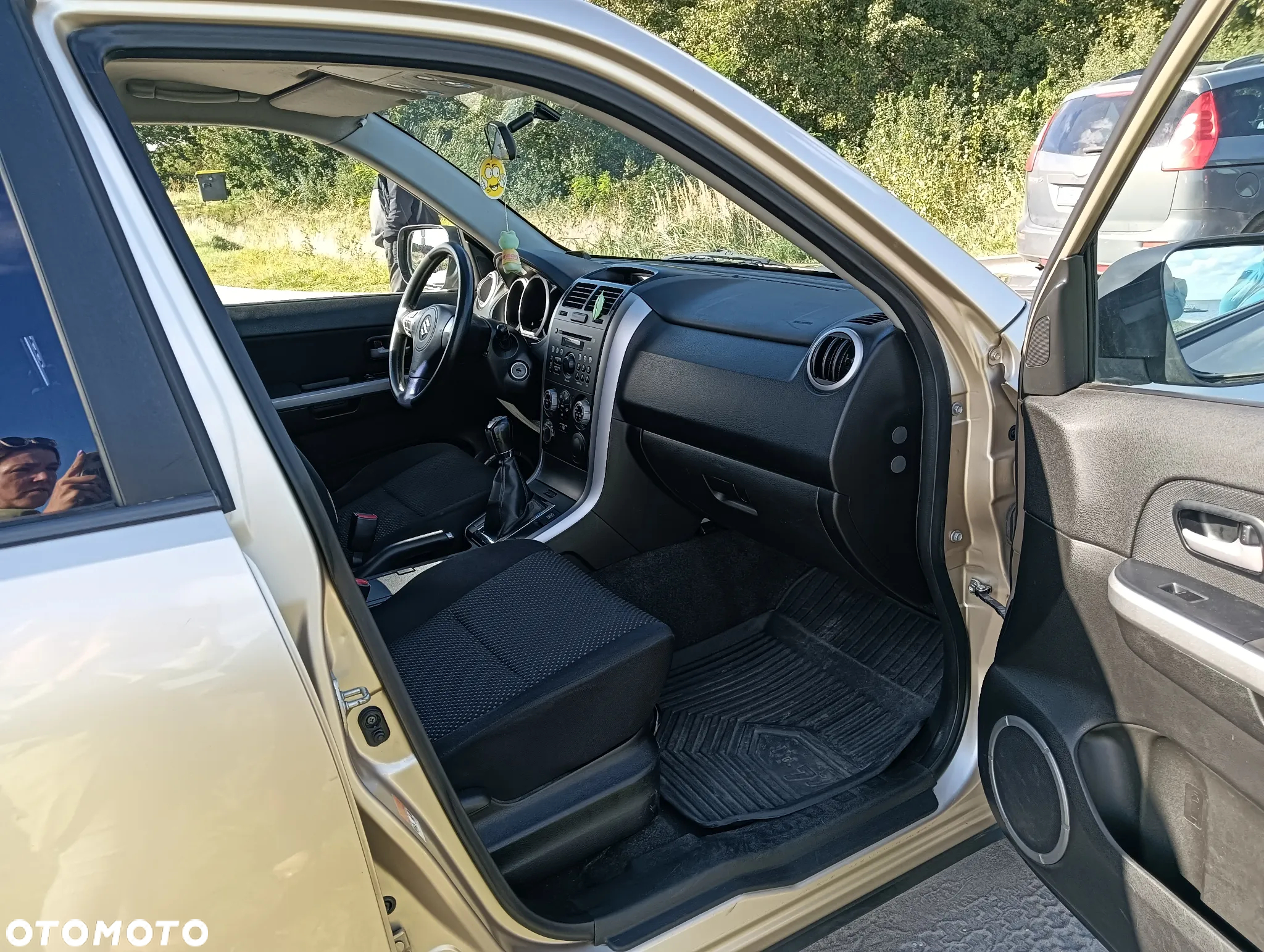 Suzuki Grand Vitara 2.0 - 12
