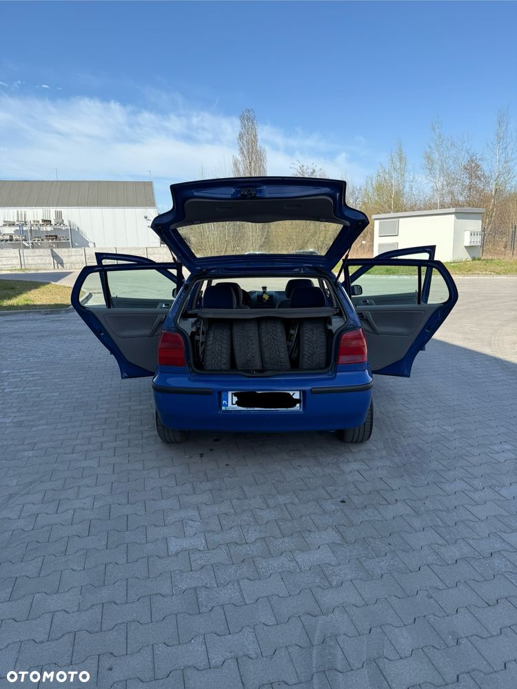 Volkswagen Polo 1.4 16V Trendline - 14