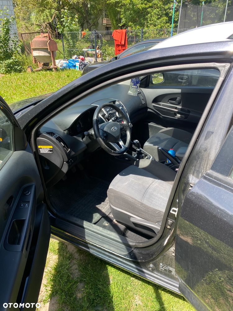 Kia Ceed 1.6 M - 13