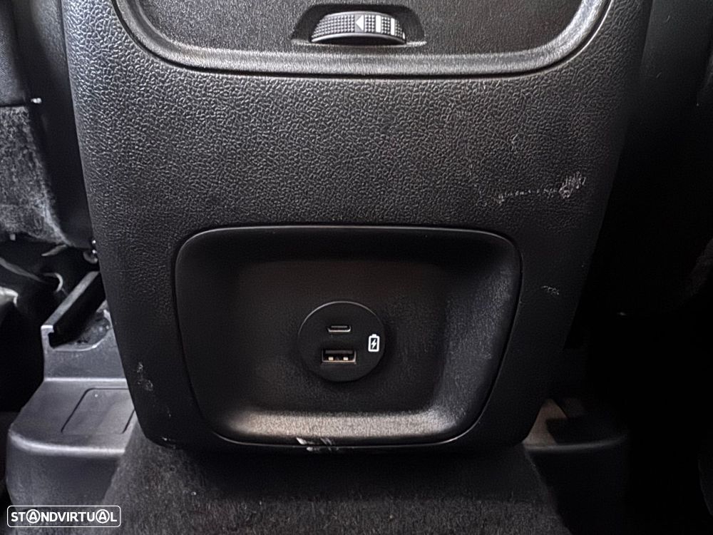 Ford Kuga 1.5 TDCi EcoBlue Titanium - 29