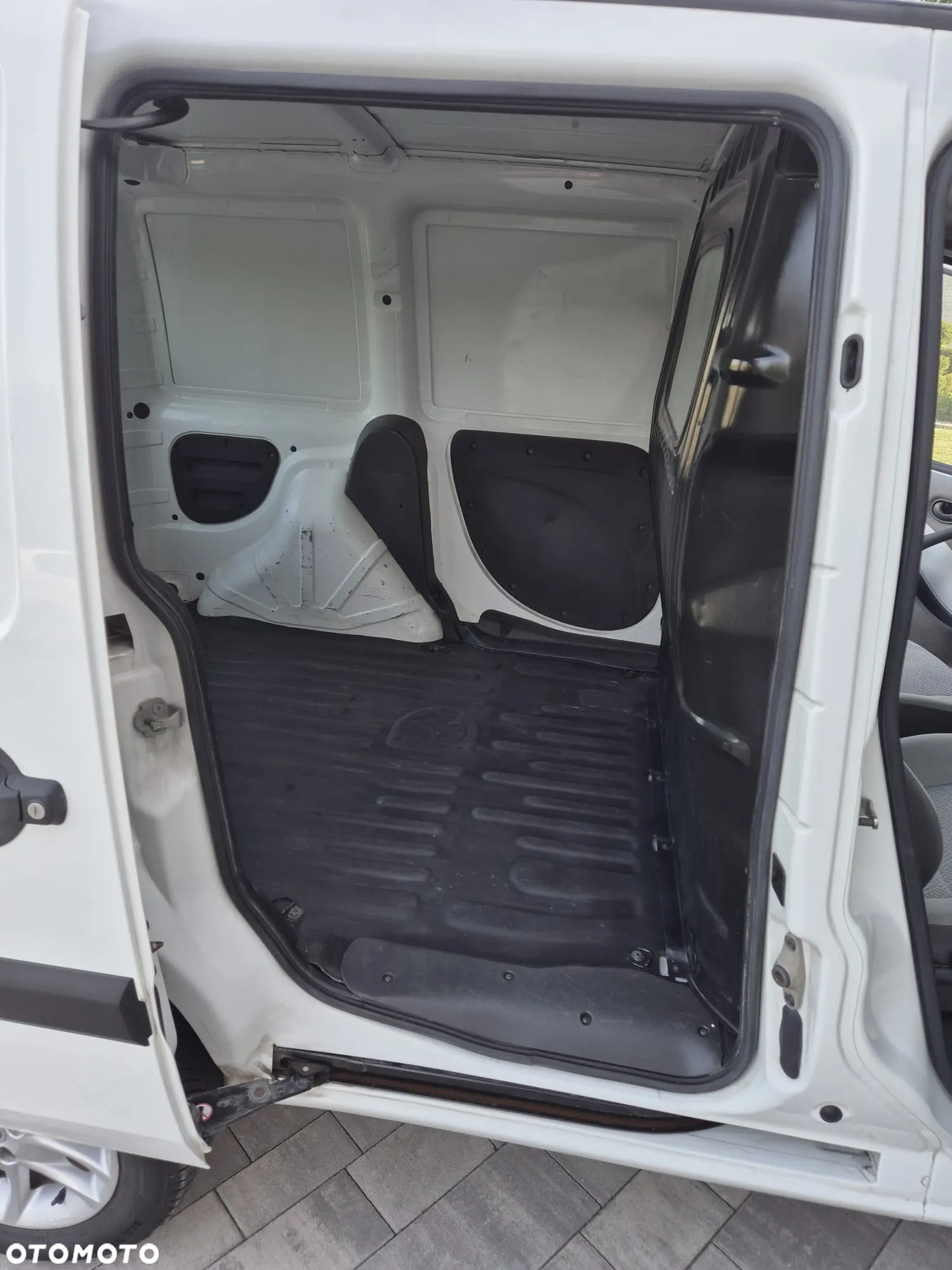 Fiat Doblo 1.3 MJ Active - 9