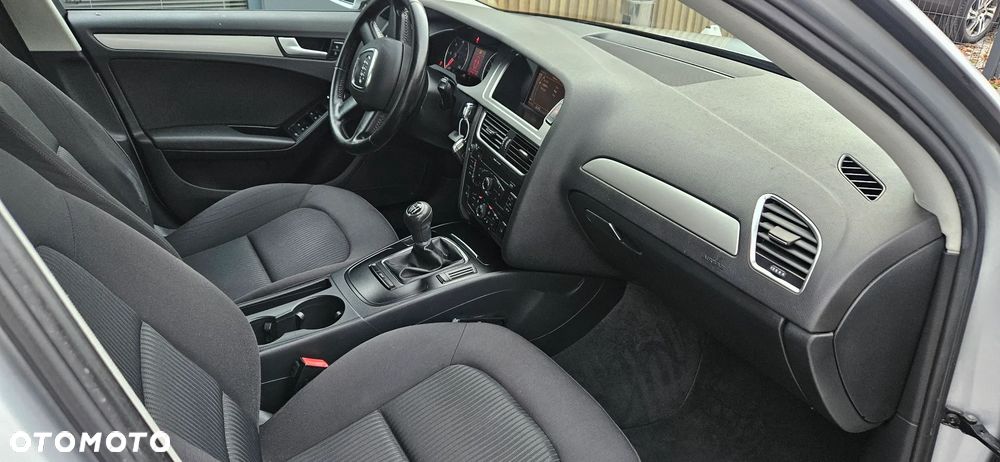 Audi A4 Avant 2.0 TDI DPF Ambition - 31