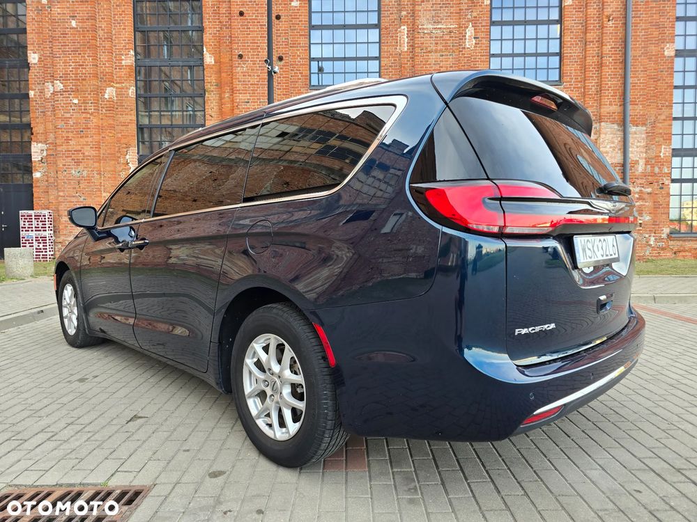 Chrysler Pacifica - 14
