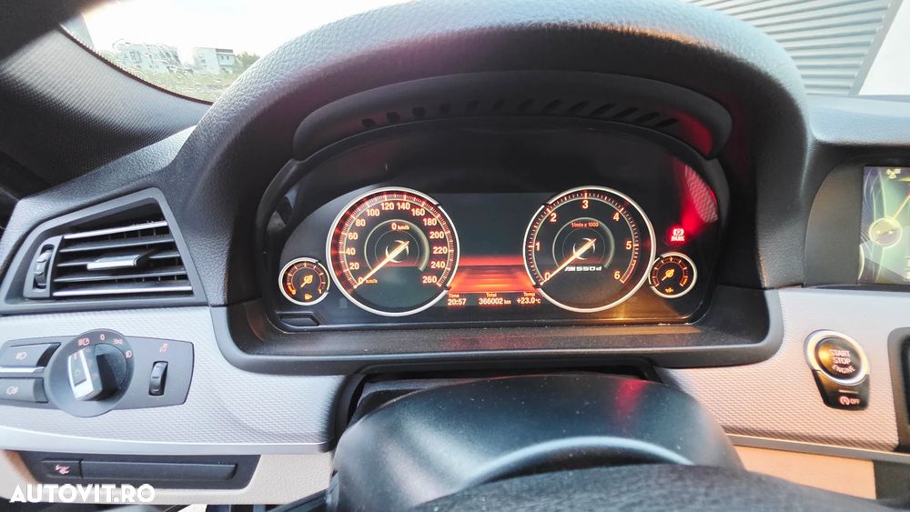 BMW Seria 5 525d Aut. Luxury Line - 18