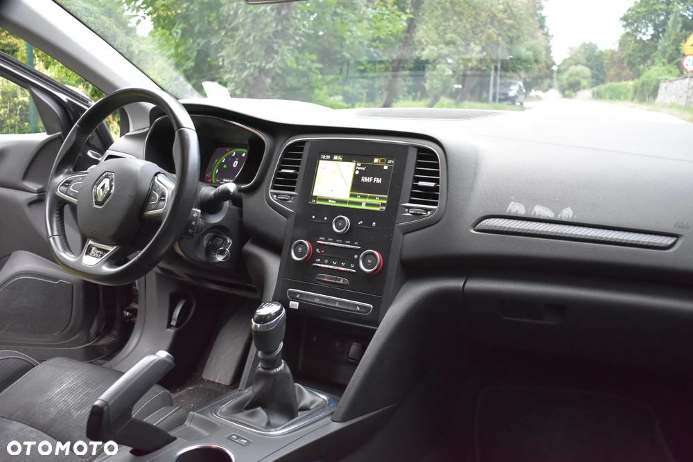 Renault Megane TCe 140 GPF ZEN - 6