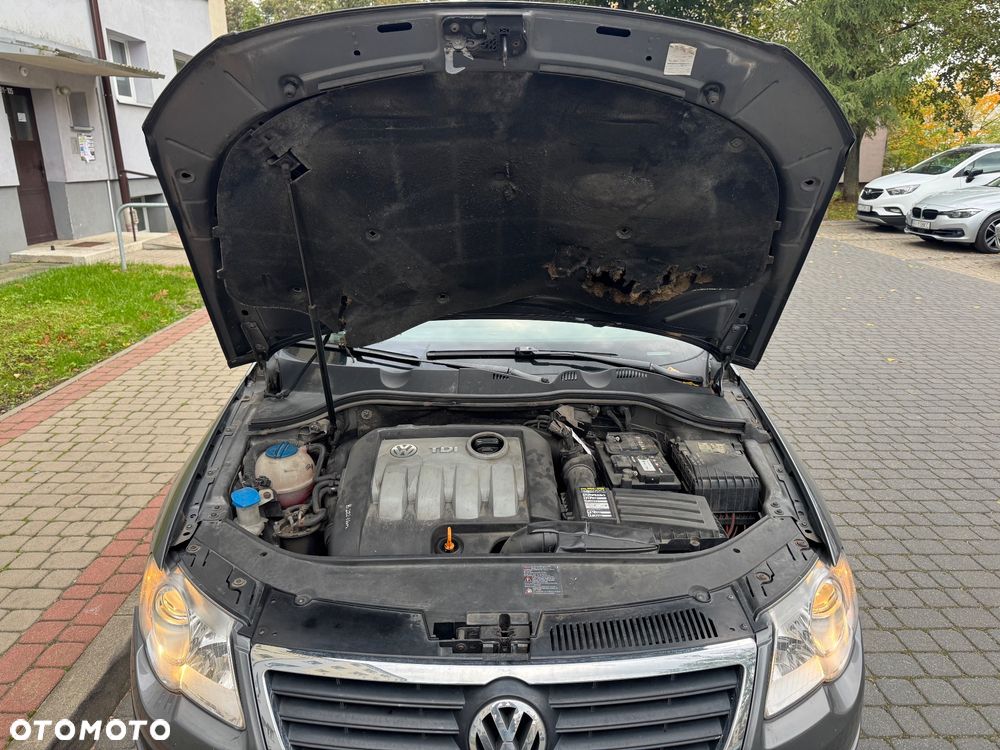 Volkswagen Passat 1.9 TDI Trendline - 19