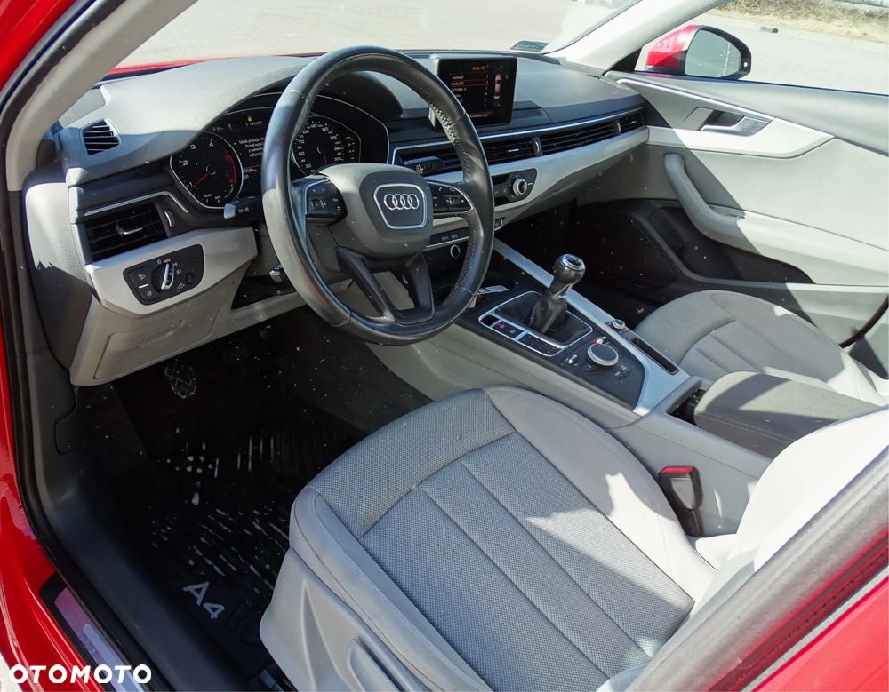 Audi A4 Limousine 2.0 TDI Design - 9