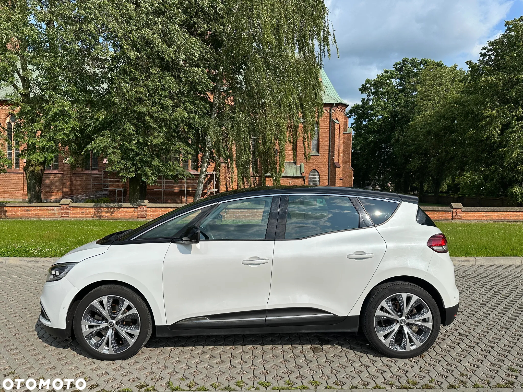 Renault Scenic 1.6 dCi Bose EDC - 7