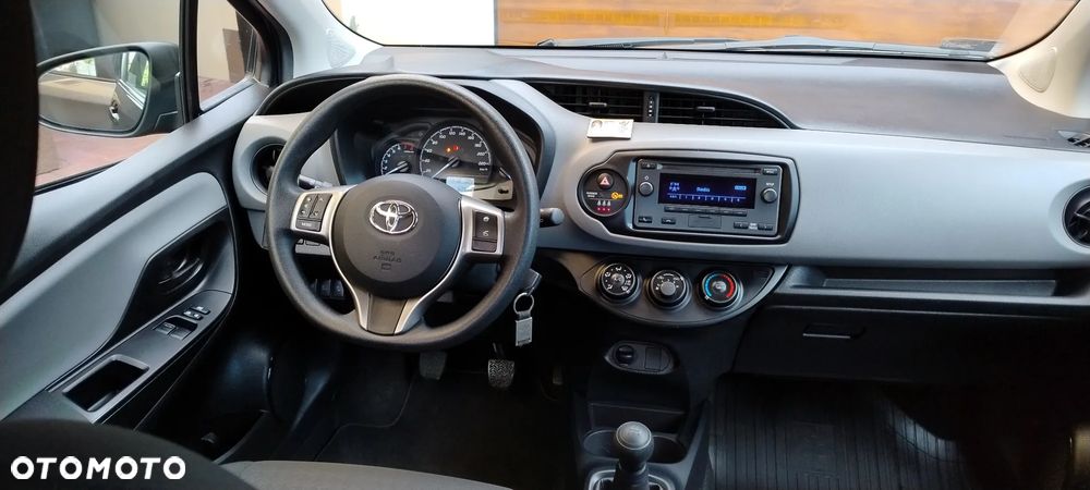 Toyota Yaris 1.0 Active EU6 - 32