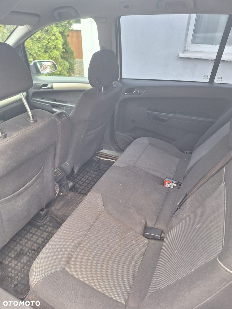 Opel Zafira - 7