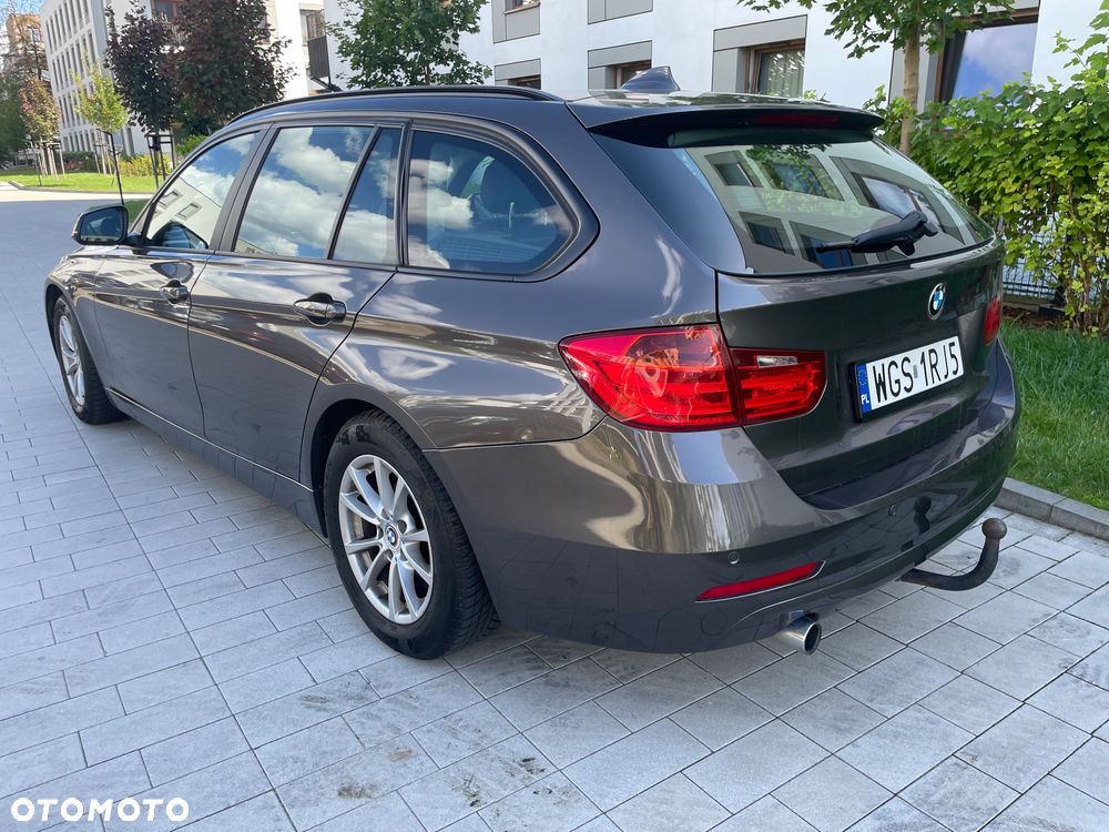 BMW Seria 3 316d - 4