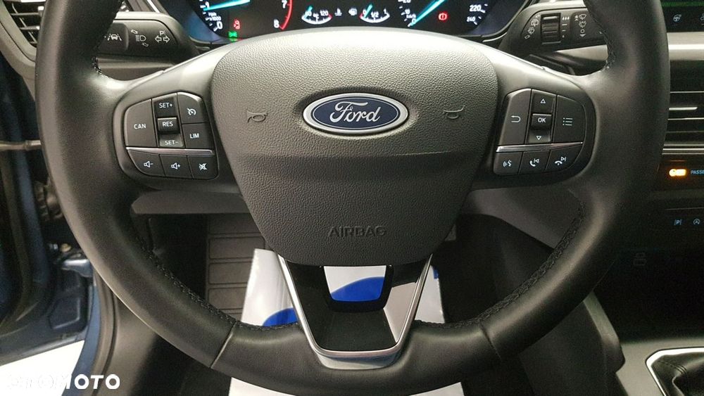 Ford Focus - 22