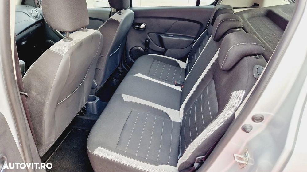 Dacia Sandero Stepway 0.9 TCe - 6