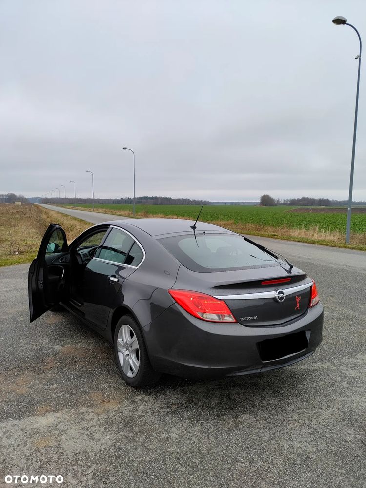 Opel Insignia 1.6 - 2