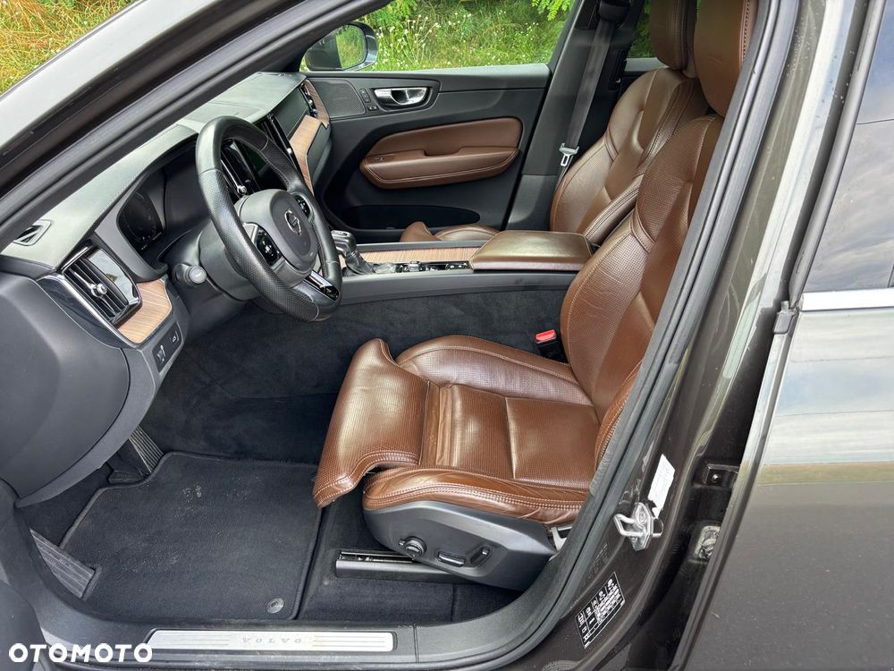Volvo XC 60 D5 AWD Geartronic Inscription - 14