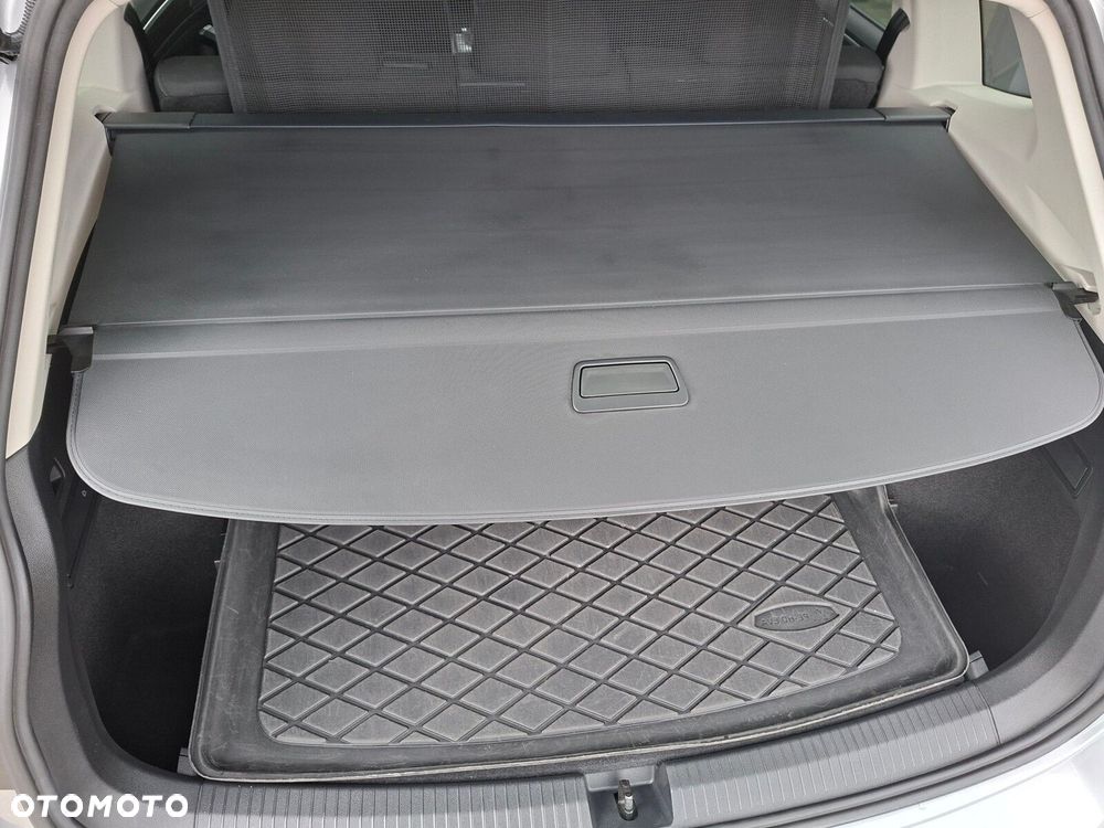 Volkswagen Tiguan Allspace - 15