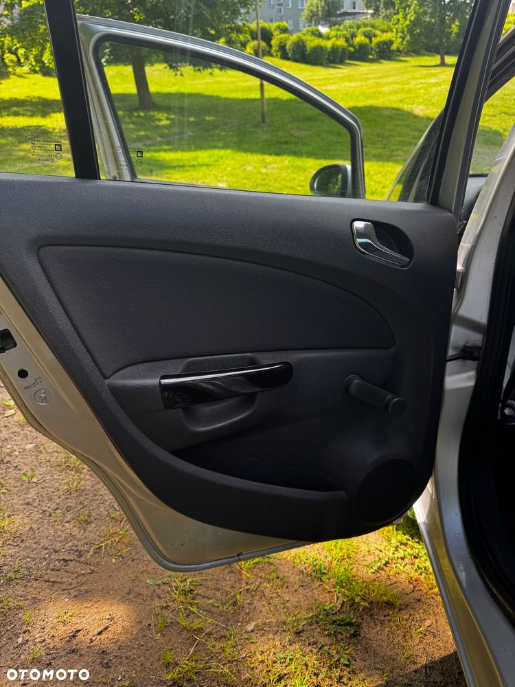 Opel Corsa 1.3 CDTI Enjoy - 23
