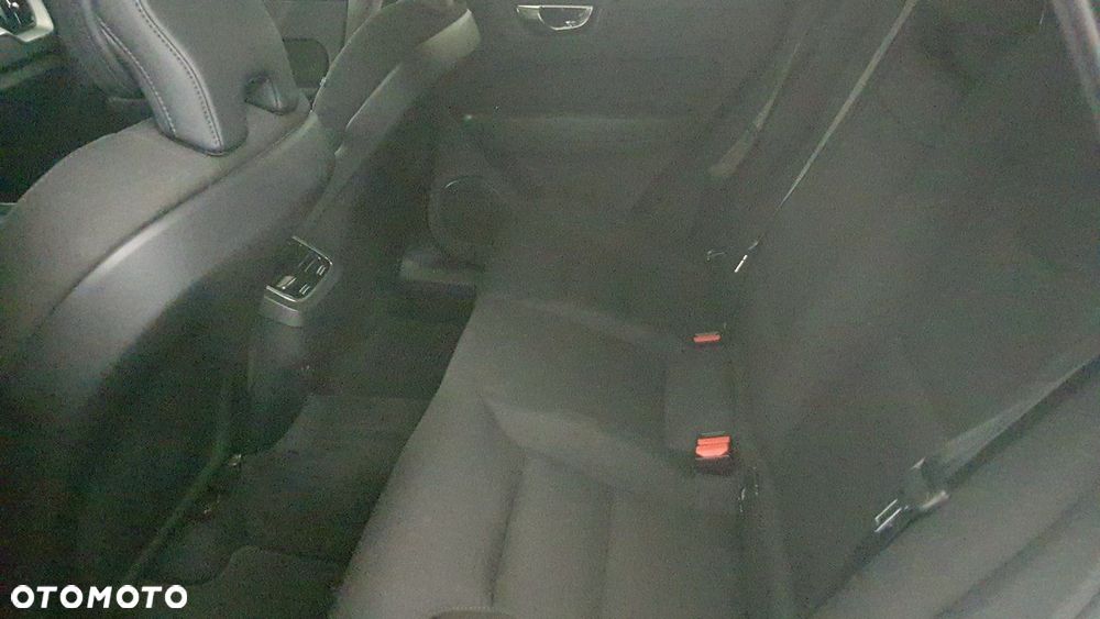 Volvo XC 60 - 21