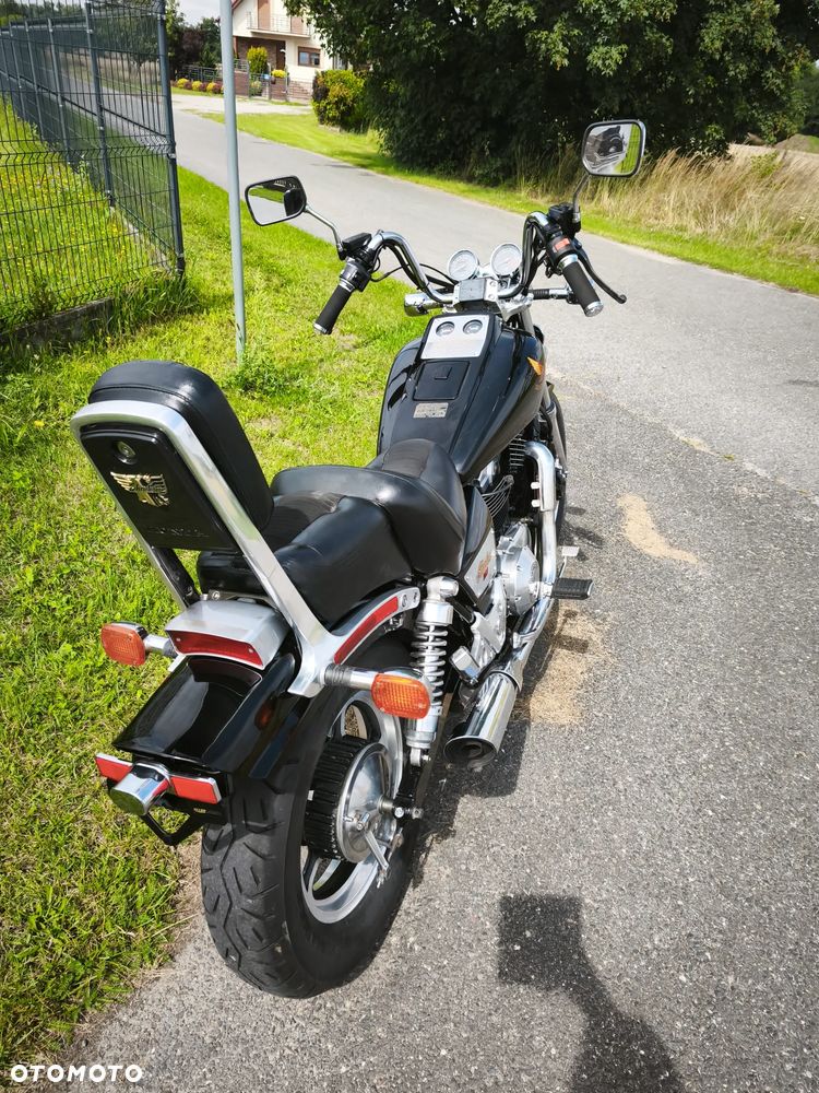 Honda Shadow - 11